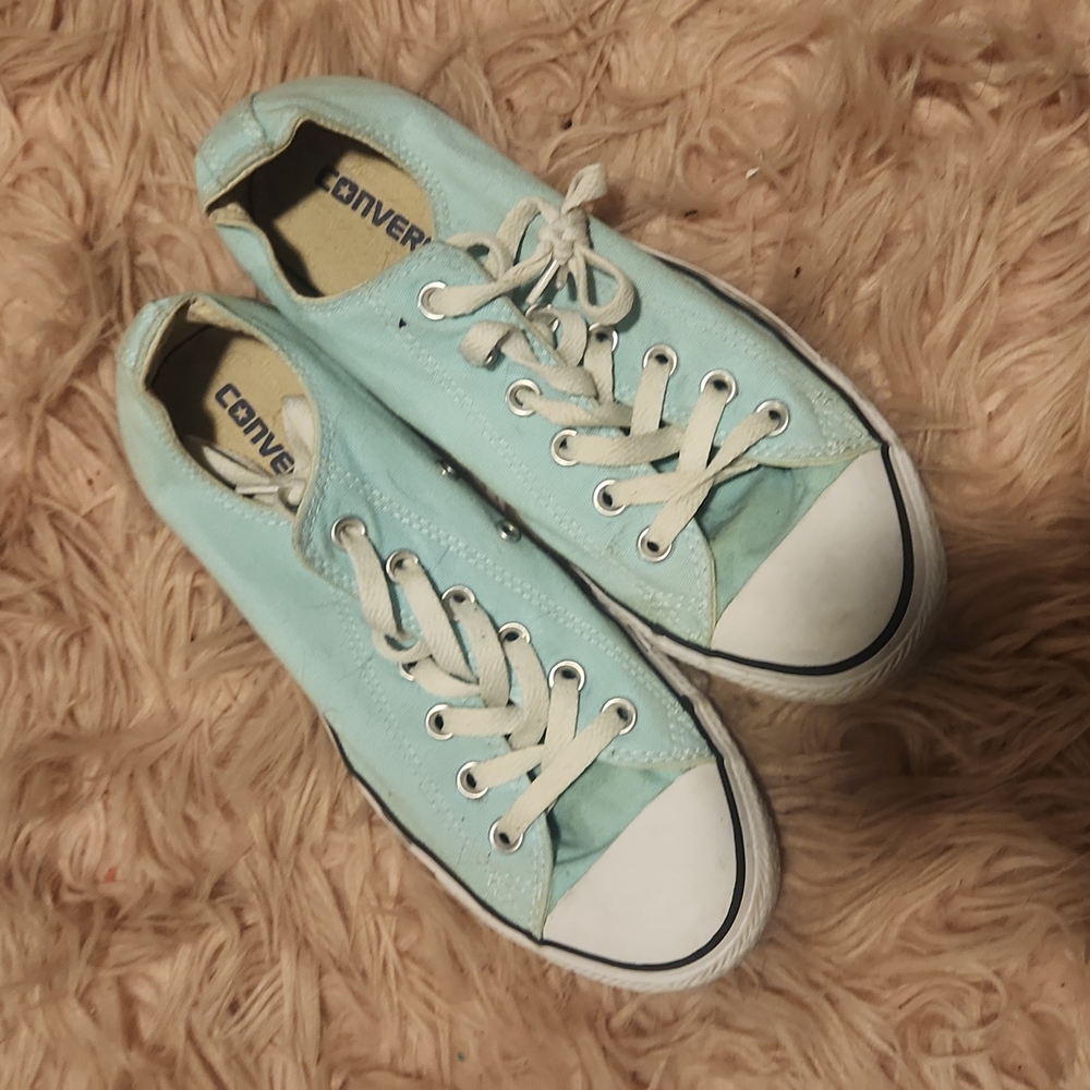 Turquoise converse